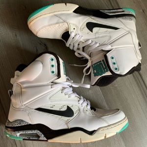 Nike Air Command Force 180
